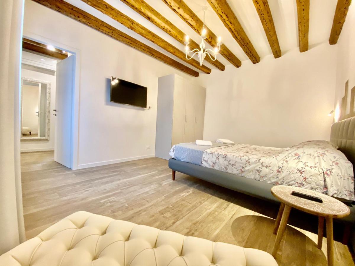 Suite House New Apartments Wi Fi Venice Island Экстерьер фото